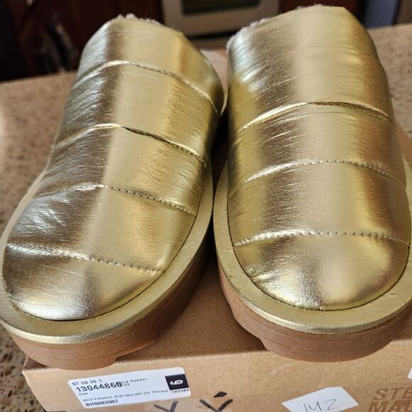 Steve Madden Chex Gold Metallic Quilted Slippers Faux Fur Lining Size 6 NIB - Picture 6 of 10